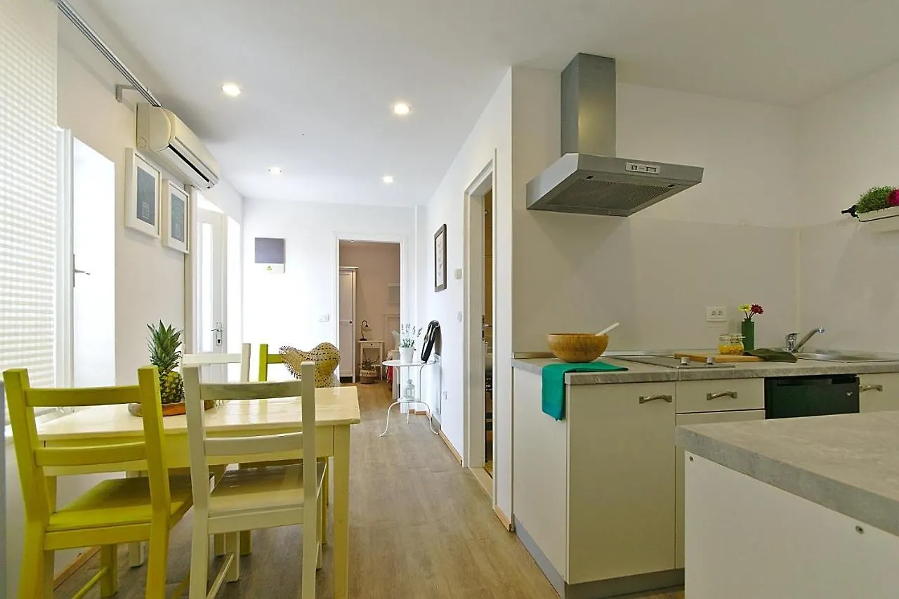Lucija Apartment Novi Vinodolski
