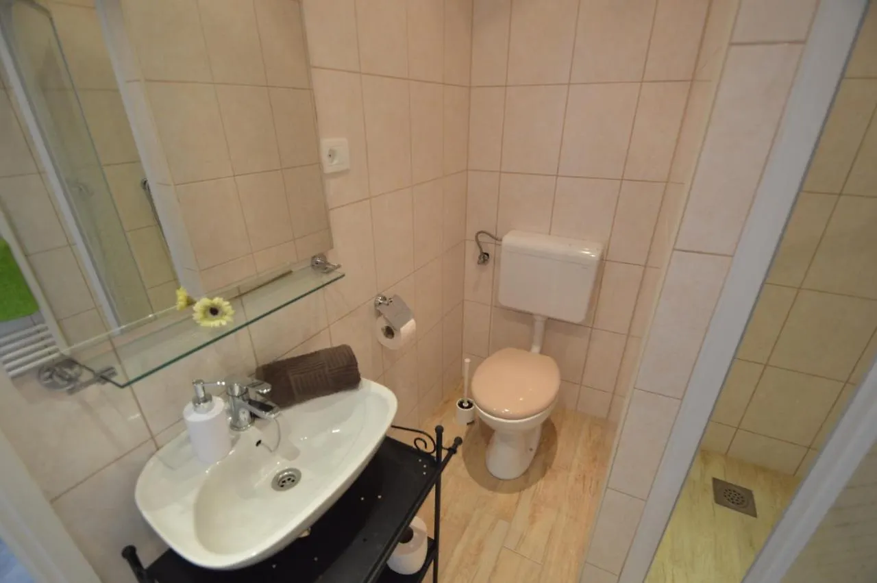 Lucija Apartment Novi Vinodolski Croatia