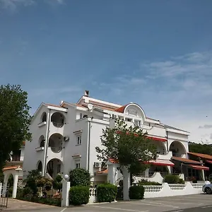 3* Affittacamere Garfild 2